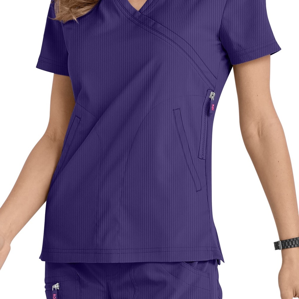 Koi lite purple scrub set size small